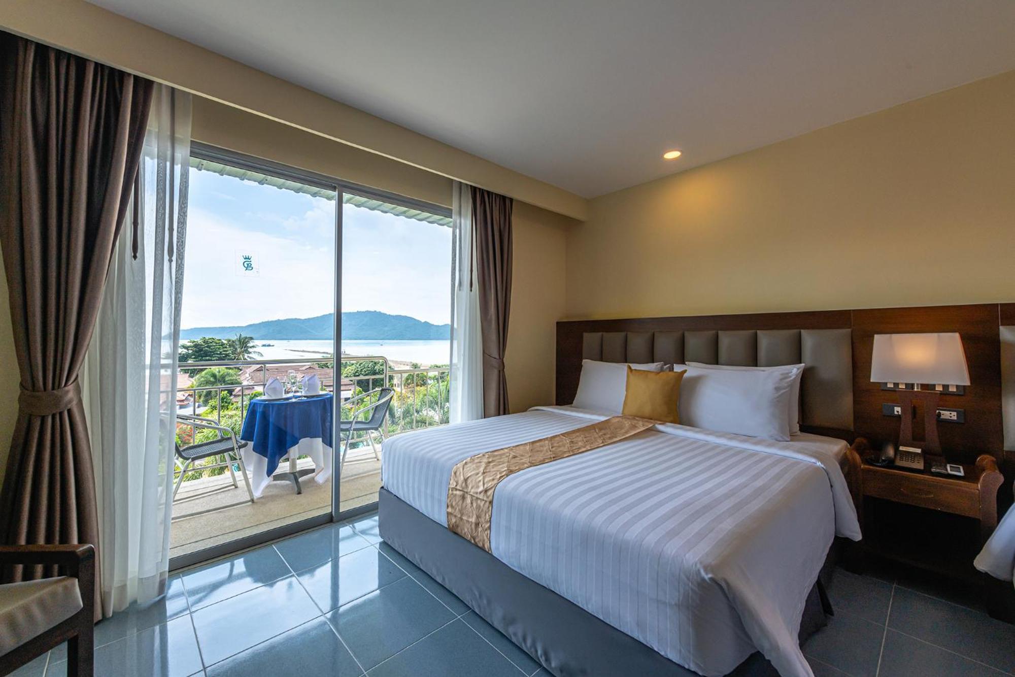 Blue Beach Grand Resort And Spa In Chalong Phuket By Dayuu Ban Saiyuan Buitenkant foto