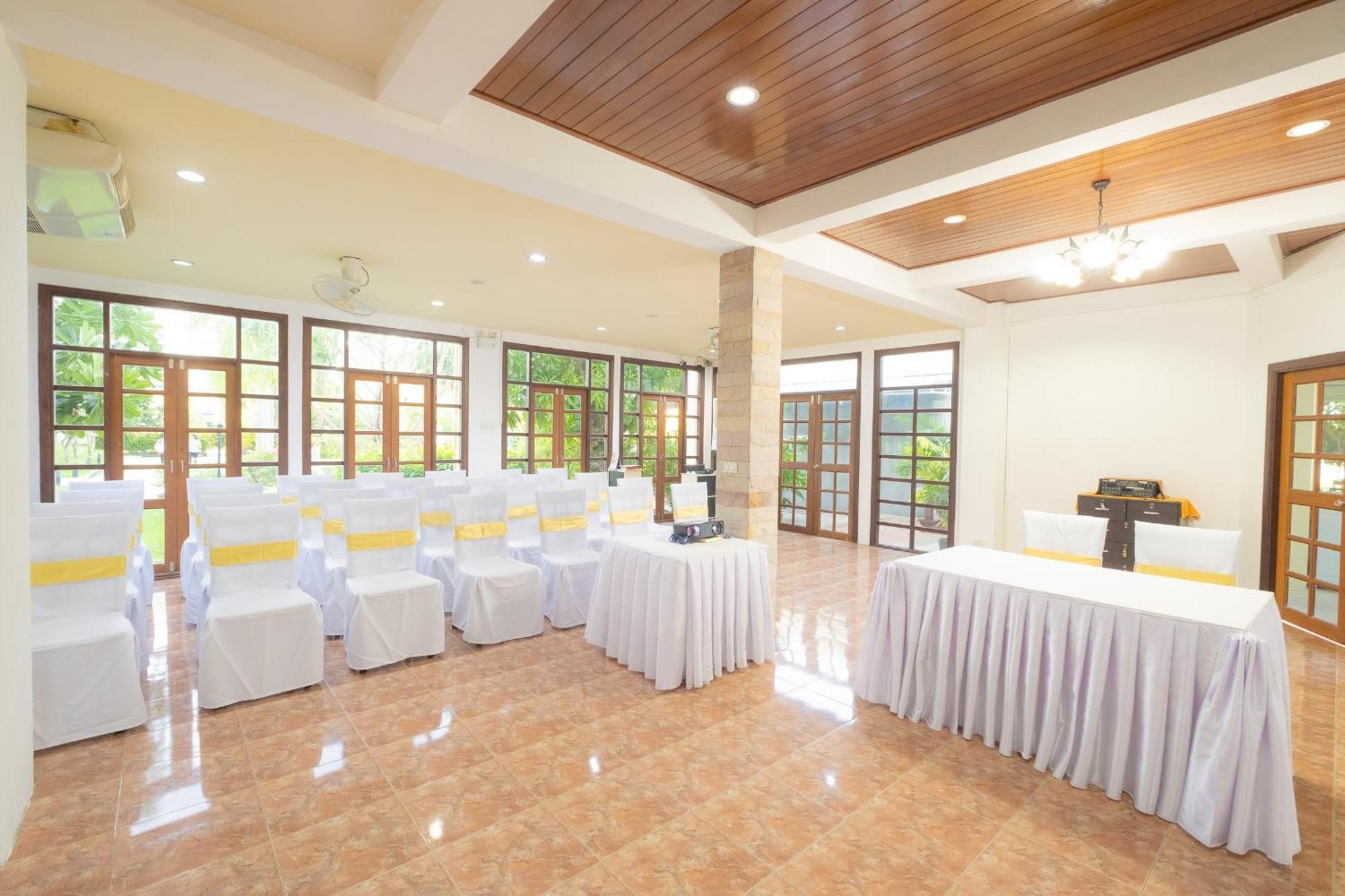 Blue Beach Grand Resort And Spa In Chalong Phuket By Dayuu Ban Saiyuan Buitenkant foto