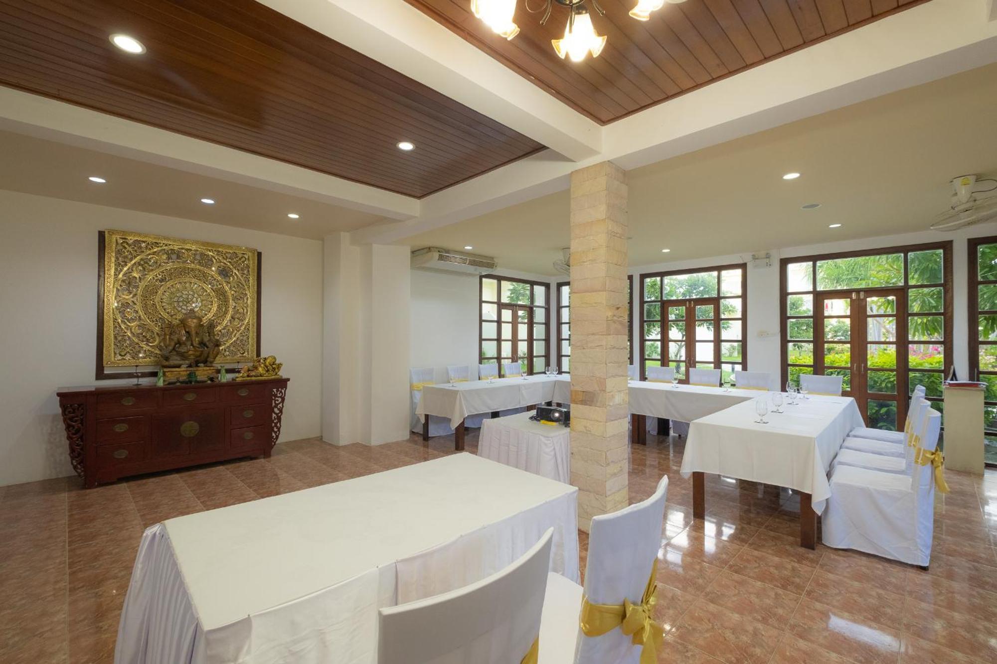Blue Beach Grand Resort And Spa In Chalong Phuket By Dayuu Ban Saiyuan Buitenkant foto