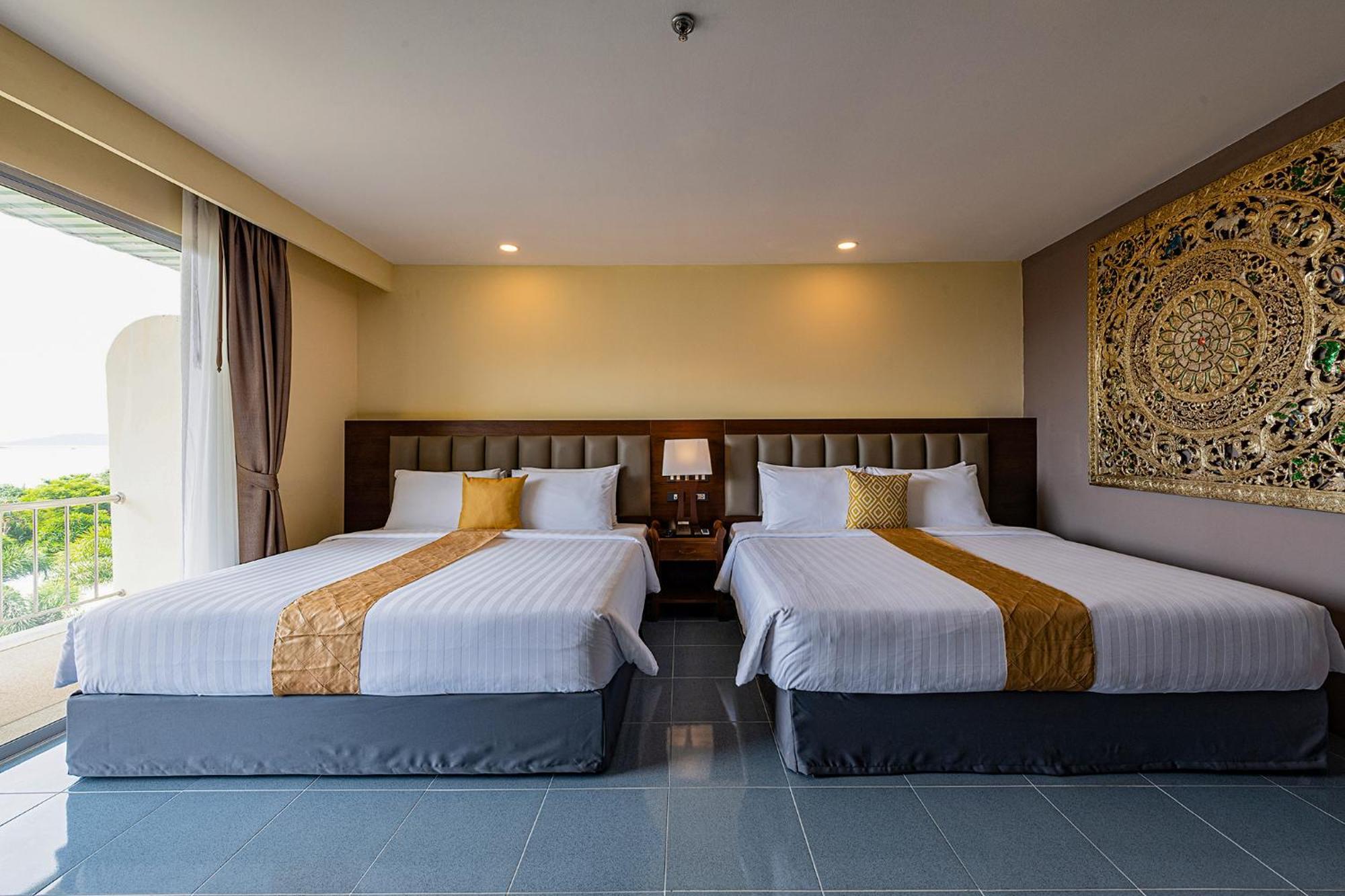 Blue Beach Grand Resort And Spa In Chalong Phuket By Dayuu Ban Saiyuan Buitenkant foto